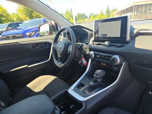 Certified 2025 Toyota RAV4 LE AWD/4WD image 10