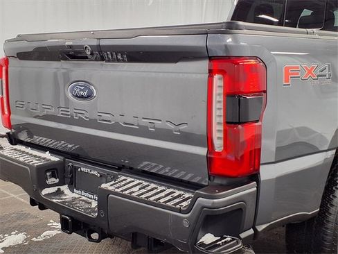 Certified 2024 Ford F250 Lariat w/ Lariat Ultimate Package image 28