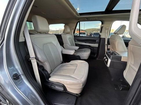 Used 2024 Ford Expedition Limited image 45
