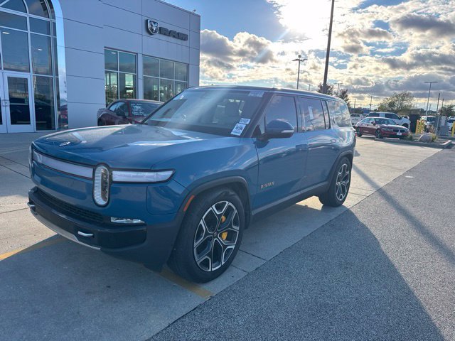 Used 2023 Rivian R1S Adventure Quad AWD/4WD image 6