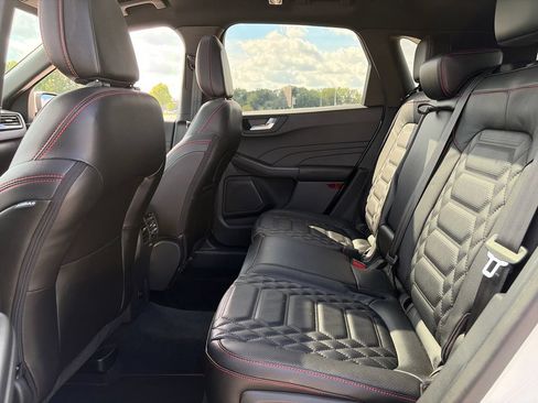Used 2023 Ford Escape ST-Line Elite w/ Premium Technology Package AWD/4WD image 31