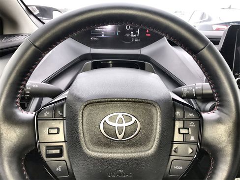 Used 2024 Toyota Prius Prime XSE Premium image 14