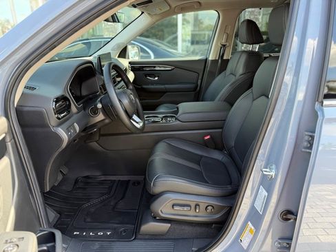 Used 2025 Honda Pilot Touring image 41