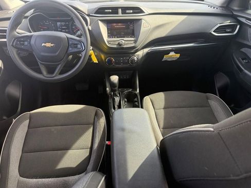 Used 2023 Chevrolet TrailBlazer LS FWD image 11
