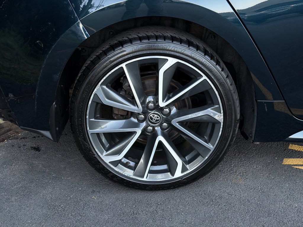 Used 2019 Toyota Corolla XSE FWD image 12