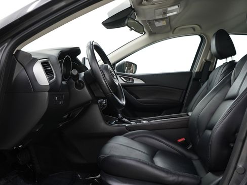 Used 2017 MAZDA MAZDA3 Touring FWD image 23