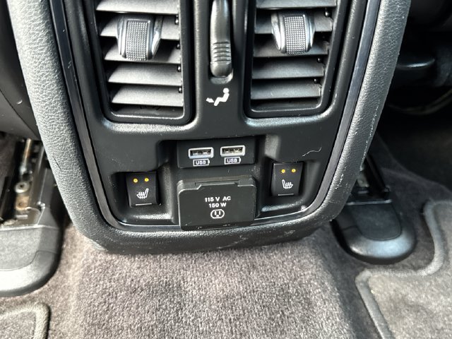 Used 2016 Jeep Grand Cherokee Limited w/ Trailer Tow Group IV AWD/4WD image 14
