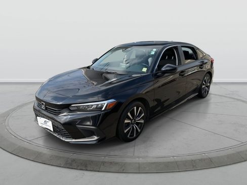 Used 2022 Honda Civic EX image 3