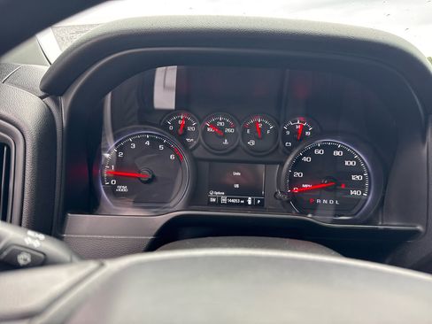 Used 2020 Chevrolet Silverado 1500 Custom w/ Custom Value Package image 18