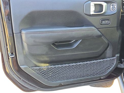 Used 2022 Jeep Wrangler Unlimited Rubicon image 15