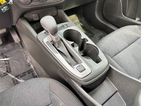 Used 2024 Chevrolet Trax LS FWD image 29