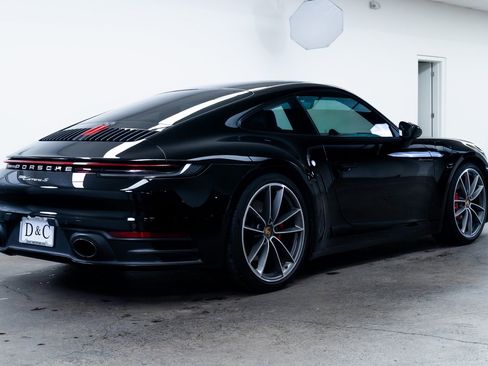 Used 2020 Porsche 911 Carrera S image 6
