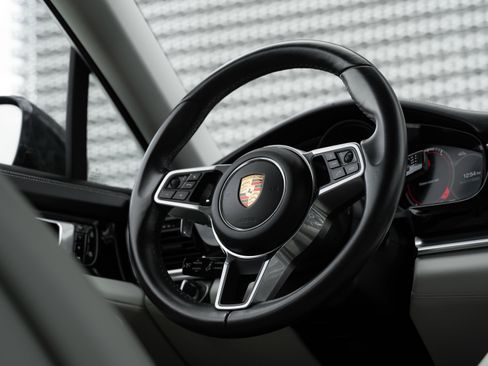 Used 2020 Porsche Panamera 4 AWD/4WD image 12