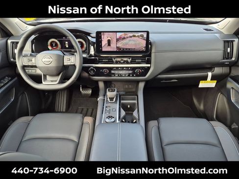New 2026 Nissan Pathfinder SL w/ SL Premium Package AWD/4WD image 16