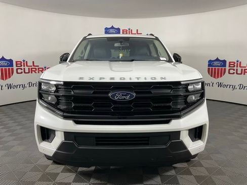 New 2025 Ford Expedition Active image 8