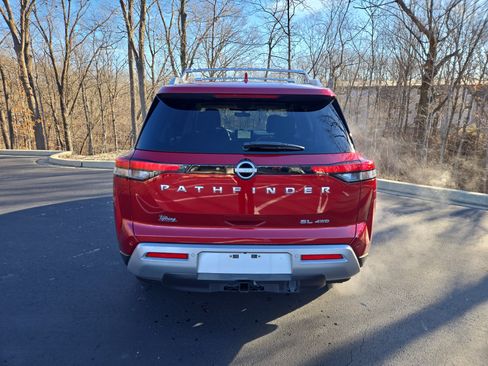 Used 2023 Nissan Pathfinder SL w/ SL Premium Package image 8