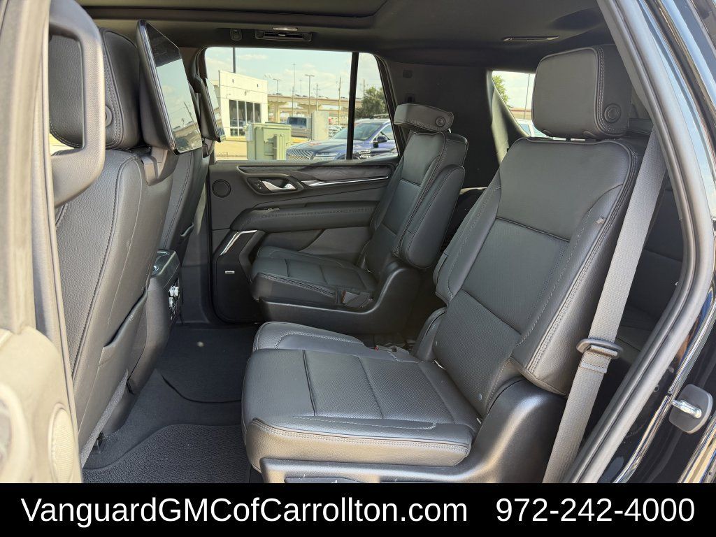 Used 2021 GMC Yukon Denali w/ LPO, Illumination Package AWD/4WD image 35