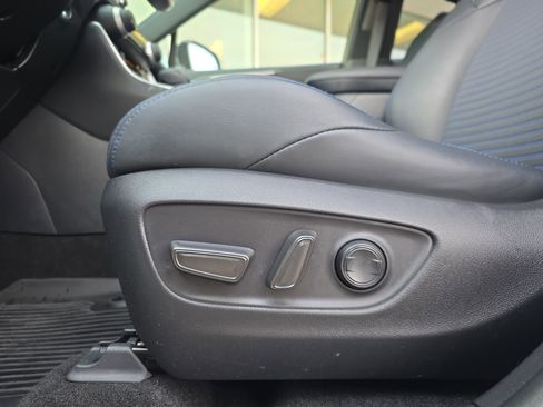 Used 2022 Toyota RAV4 XSE image 15