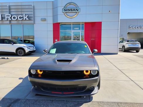 Used 2020 Dodge Challenger R/T w/ Blacktop Package RWD image 2