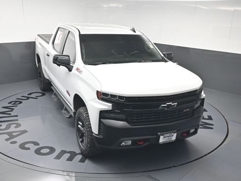 Used 2021 Chevrolet Silverado 1500 LT Trail Boss w/ Convenience Package II AWD/4WD image 31