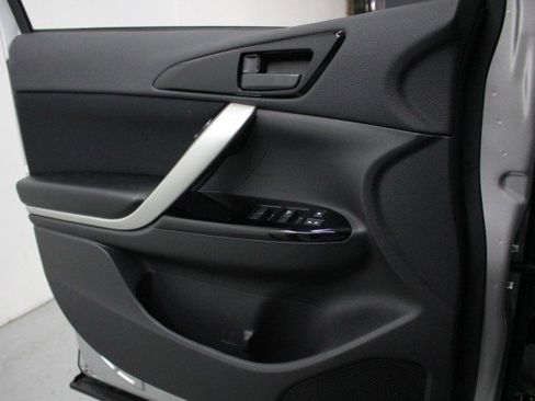 New 2026 Mitsubishi Eclipse Cross LE image 15