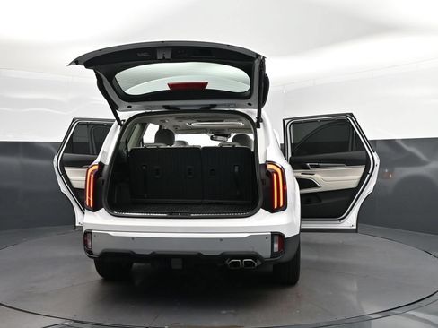 Used 2024 Kia Telluride SX w/ Towing Package FWD image 51