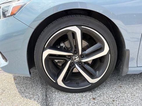 Used 2022 Honda Accord Sport image 15