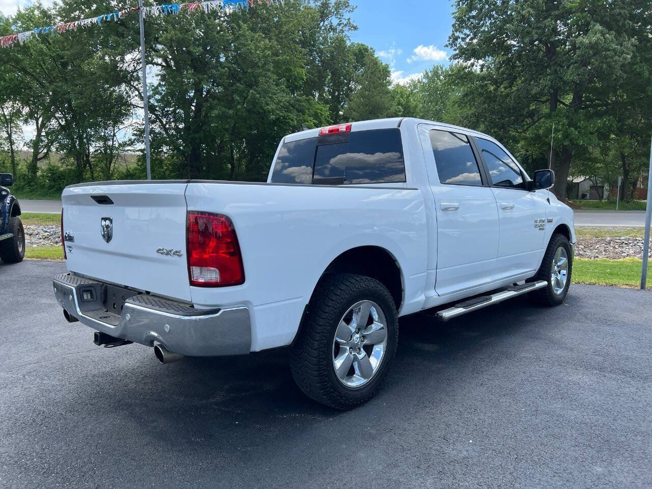 Used 2019 RAM 1500 Big Horn AWD/4WD image 5