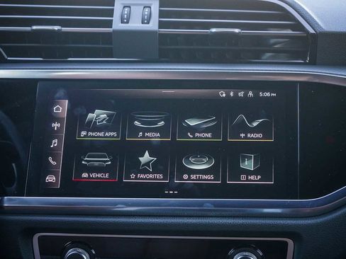 Used 2023 Audi Q3 2.0T Premium w/ Convenience Package image 14