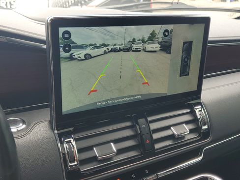 Certified 2023 Lincoln Navigator Reserve AWD/4WD image 17