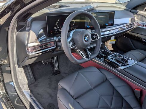 New 2026 BMW 740i w/ Premium Package RWD image 8