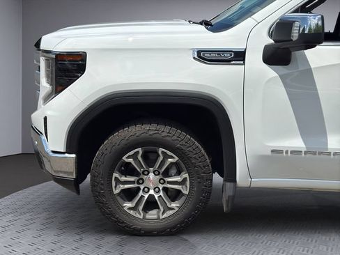 Used 2024 GMC Sierra 1500 SLE w/ Preferred Package AWD/4WD image 30