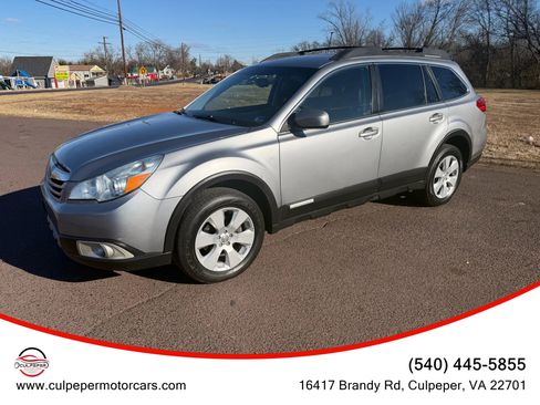 Used 2011 Subaru Outback 2.5i Premium w/ All-Weather Pkg image 2