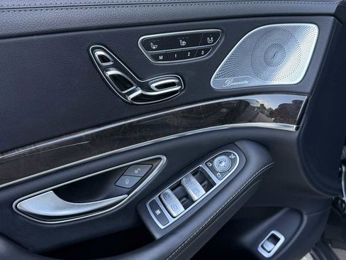 Used 2016 Mercedes-Benz S 550 Sedan image 43