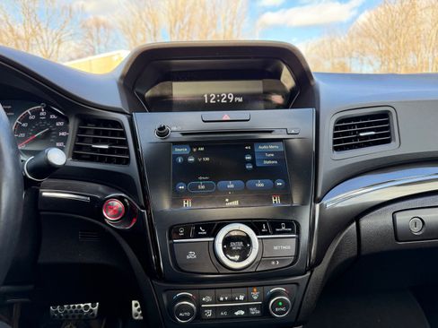 Used 2019 Acura ILX image 13