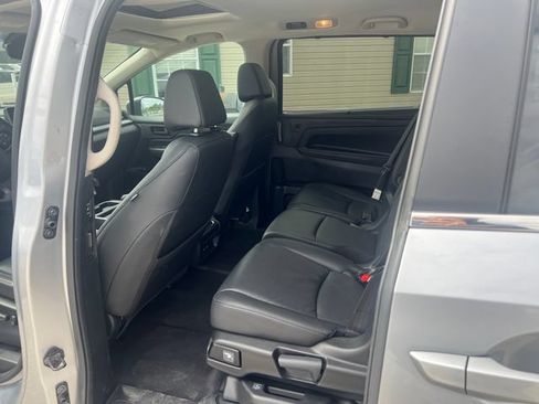 Used 2025 Honda Odyssey EX-L image 11