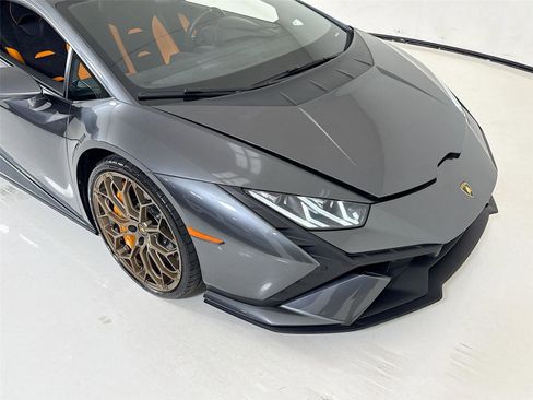 Used 2023 Lamborghini Huracan Tecnica RWD image 35