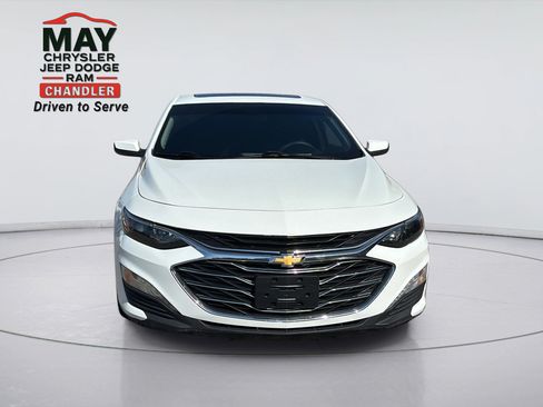 Used 2021 Chevrolet Malibu LT FWD image 2