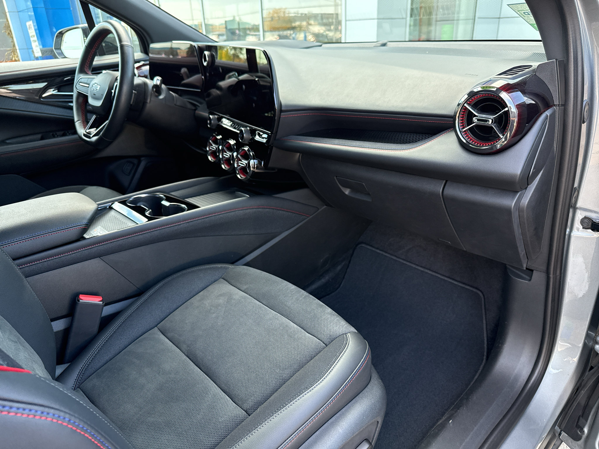 Used 2024 Chevrolet Blazer EV RS AWD/4WD image 48