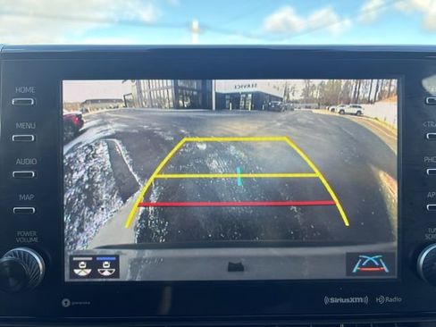 Used 2022 Toyota RAV4 XLE w/ Convenience Package image 8