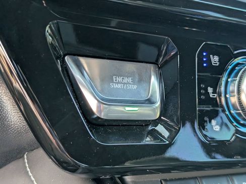 Used 2026 GMC Sierra 2500 AT4X AWD/4WD image 17