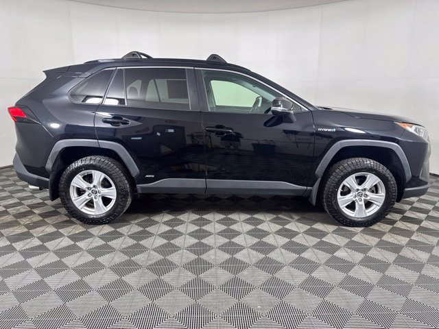 Used 2019 Toyota RAV4 XLE w/ Convenience Package AWD/4WD image 2