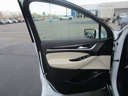 Certified 2023 Buick Enclave Essence image 16