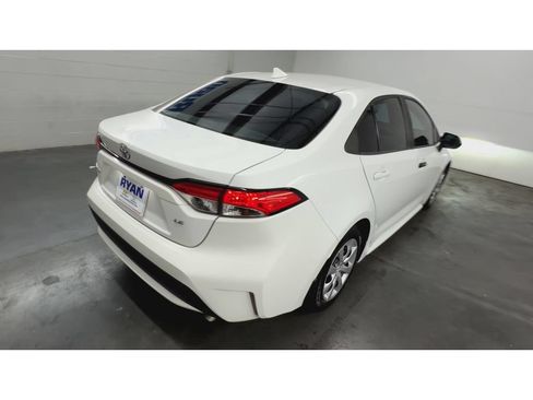 Used 2022 Toyota Corolla LE FWD image 8
