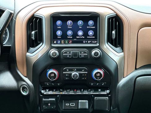 Used 2023 Chevrolet Silverado 3500 High Country image 26