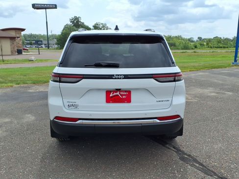 Used 2022 Jeep Grand Cherokee Limited AWD/4WD image 4