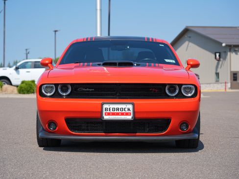 Used 2018 Dodge Challenger R/T Scat Pack RWD image 8