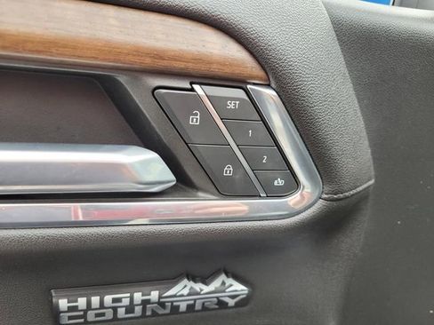 Used 2023 Chevrolet Silverado 1500 High Country w/ Technology Package image 21