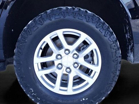 Used 2022 Chevrolet Tahoe LS AWD/4WD image 34