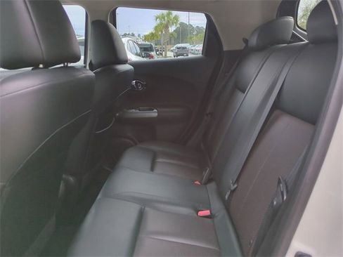 Used 2016 Nissan Juke SL image 14